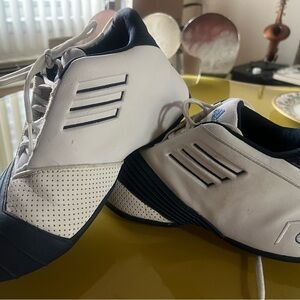 Tracy  McGrady White & Navy Men’s Sneakers **TMAC 1: Very  gently worn!